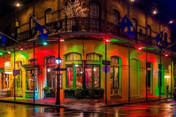 New Orleans French Quarter: Seasonal Christmas Tour - Drinks, children, and the family question