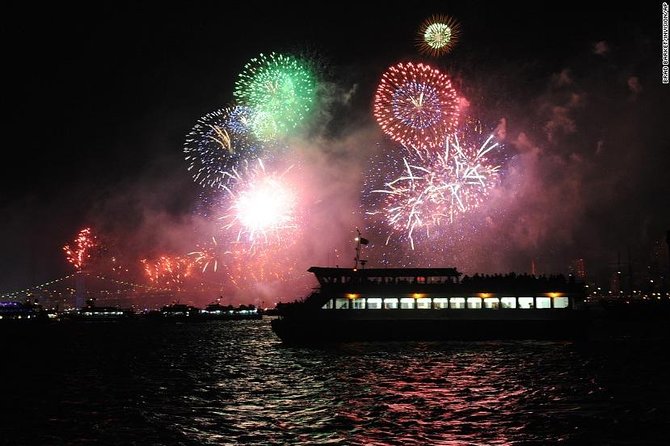 New Year's Eve dinner cruise & party on Bosphorus, Istanbul 2026 - Live shows before the countdown