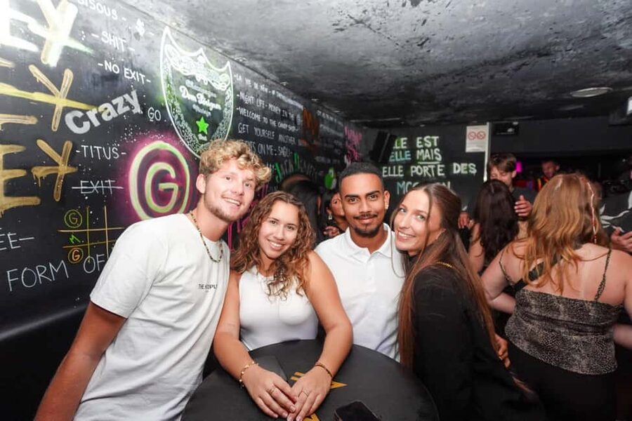 New Year’s Eve Party: Pub Crawl Nice with VIP Entry in Club - Four bars, four chances to find your rhythm