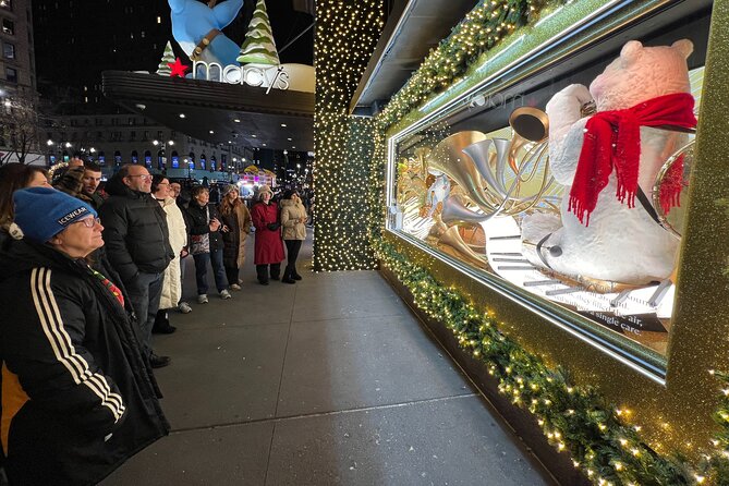 New York Christmas Holiday Lights Walking Tour - What the guide adds for your $20