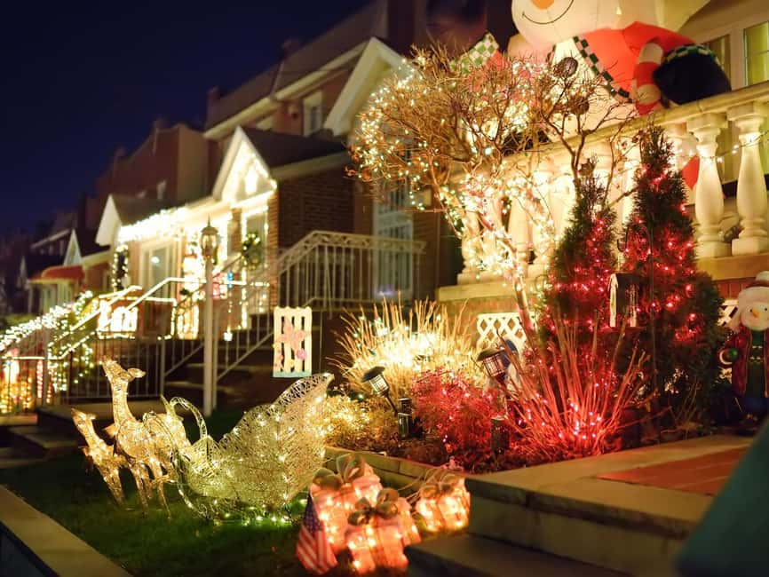 New York Christmas Lights Tour by BUS - Key points at a glance