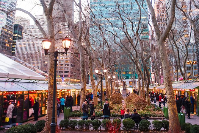 New York City Christmas Holiday Lights and Markets Walking Tour - What this Christmas walk really gives you