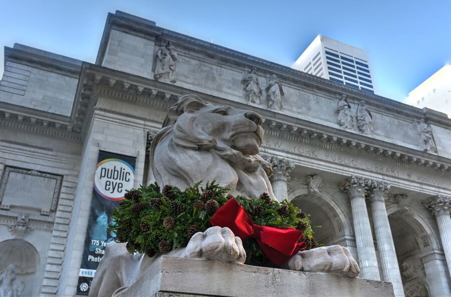New York City: Christmas Holiday Tour of Manhattan - Starting at St. Patrick’s Cathedral on Fifth Avenue