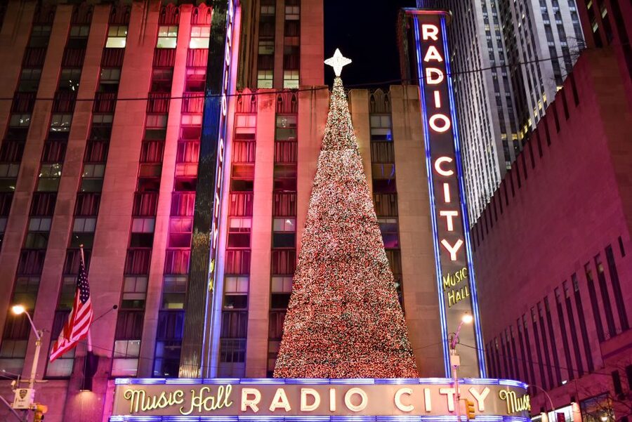 New York City: Christmas Holiday Tour of Manhattan - Bryant Park’s holiday market