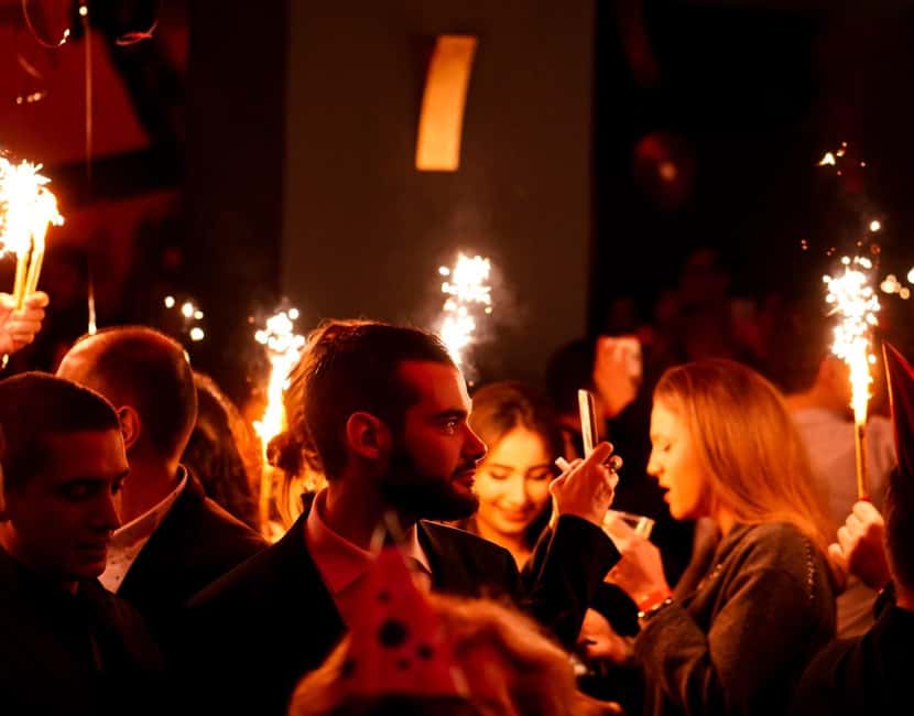 Nice: New Year’s Eve Bar Crawl 2026 - VIP entry and the New Year’s Eve crowd