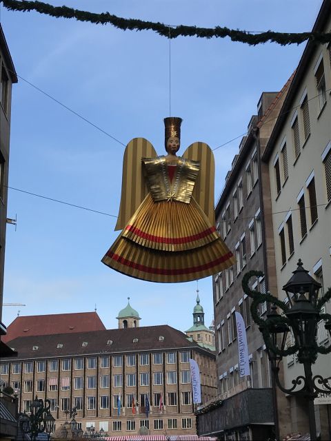 Nuremberg: Christmas City Culinary Tour - Hauptmarkt: Nuremberg’s central Christmas setting