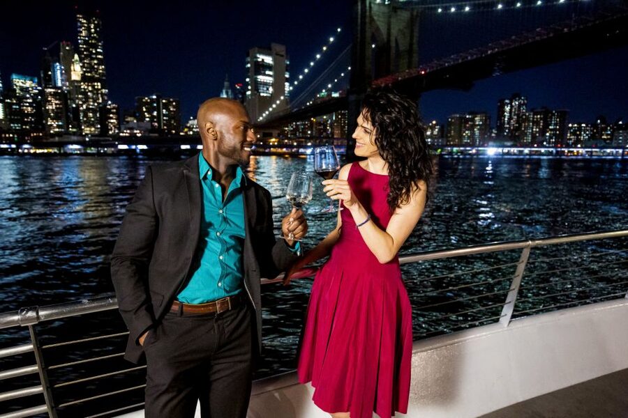 NYC: Christmas Eve Buffet Lunch or Dinner Harbor Cruise - DJ music, games, and the holiday mood