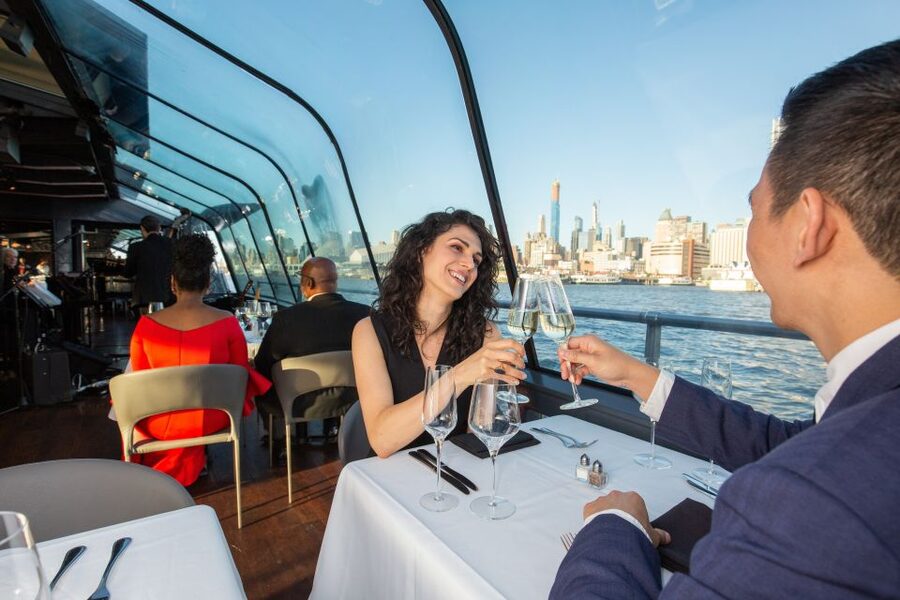 NYC: Christmas Eve Gourmet Brunch or Dinner Harbor Cruise - The landmarks that make the cruise worthwhile