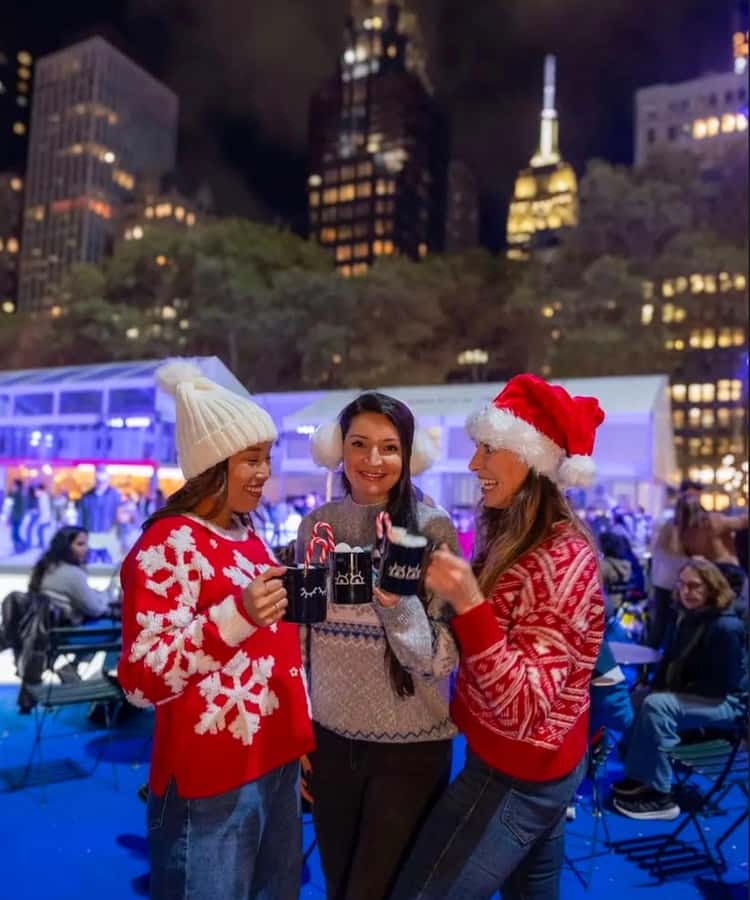 NYC: Christmas Holiday Guided Walking Tour with Dessert - Grand Army Plaza and the Home Alone 2 connection
