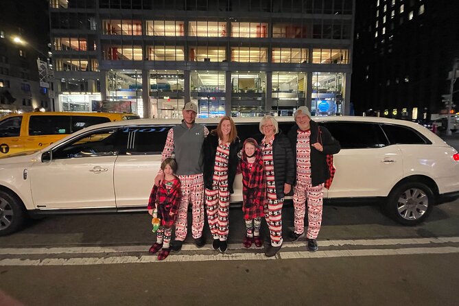 NYC Christmas Lights Tour by Limousine, SUV Or VAN. Dyker Heights - Four hours in a private limo, SUV, or van