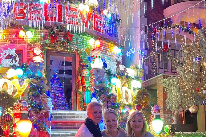NYC Christmas Lights Tour by Limousine, SUV Or VAN. Dyker Heights - The drivers can make or break the night