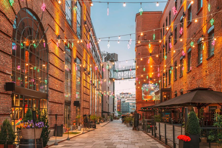 Oslo: 2-hour Christmas Private Walking Tour - Starting beside Oslo Harbour at Brynjulf Bulls plass