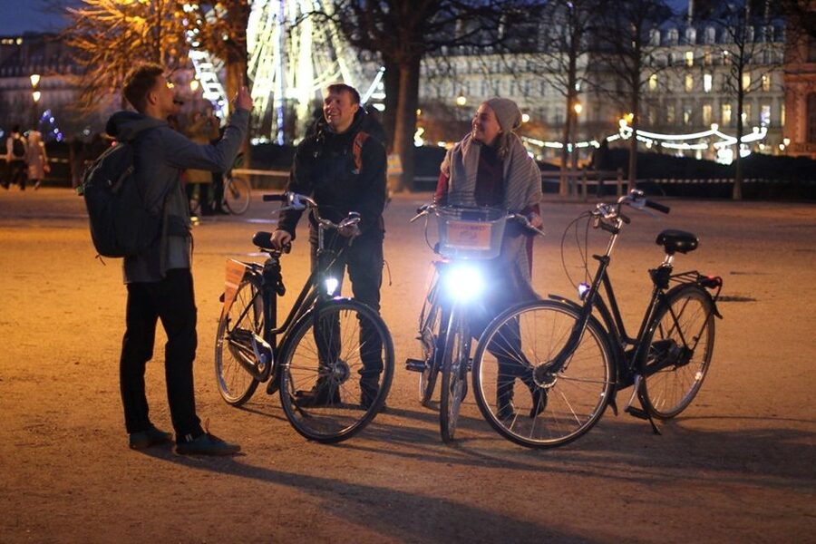 Paris at Christmas: 3-Hour Bike Tour - Pont Alexandre III and the river crossing