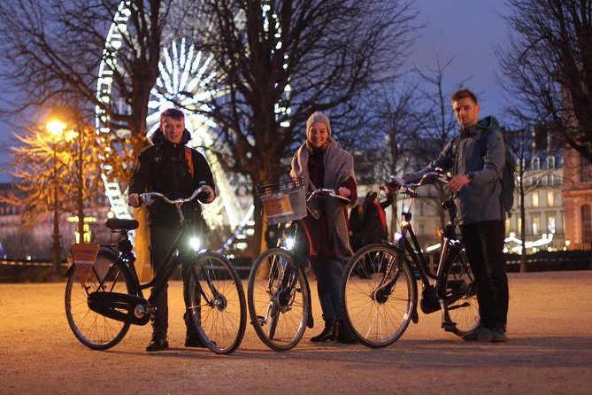 Paris Christmas Guided Bike Tour - Champ de Mars, the Eiffel Tower, and the central monuments