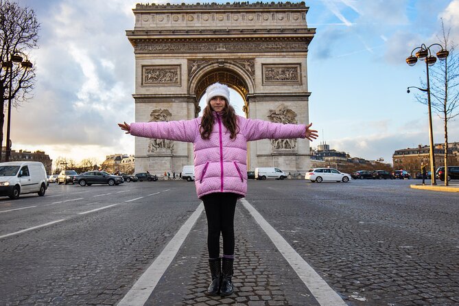 Paris Christmas Lights & Stories with Tastings on Champs-Élysées - From the Grand Palais to Pont Alexandre III
