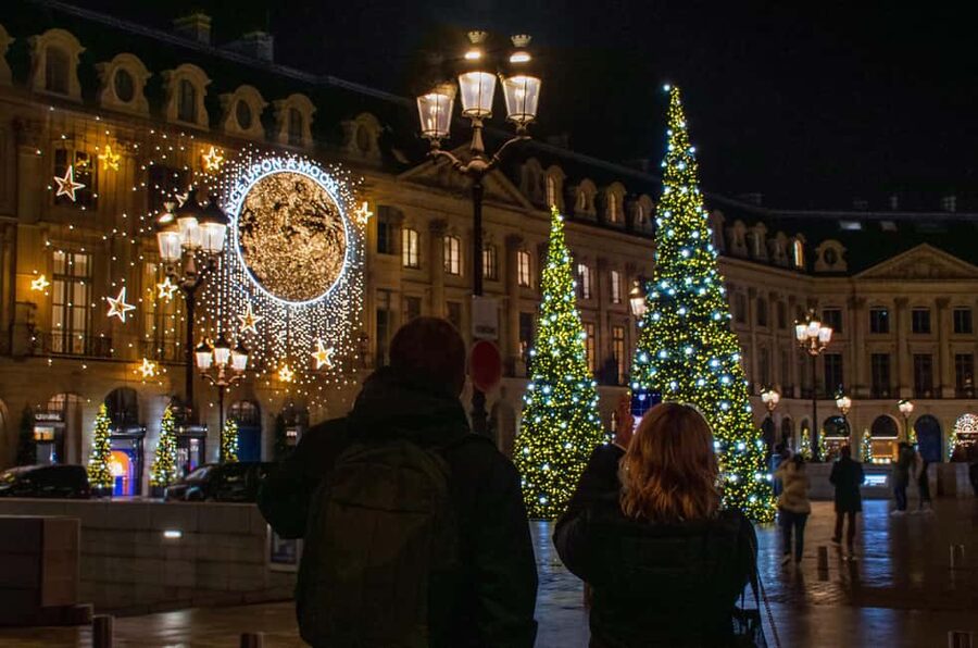 Paris Christmas Lights Walking Tour with Local Guide - Galerie Vivienne: an elegant first stop