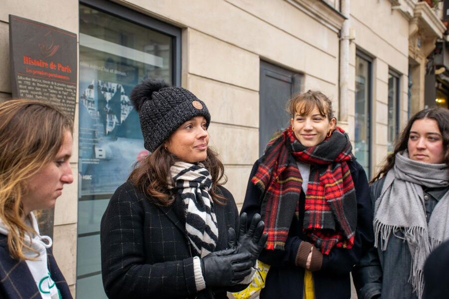 Paris Christmas Lights Walking Tour with Local Guide - Starting at Rue Étienne Marcel