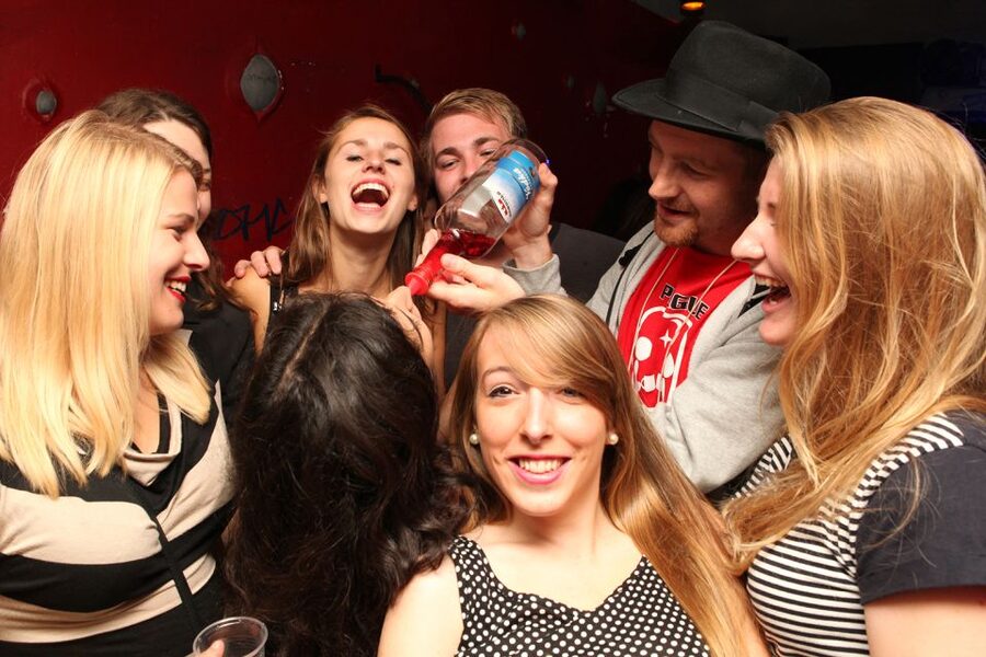 Prague: New Year's Eve Pub Crawl & Karlovy Lazne Club Entry - Starting at Týnská 639/4 in Prague’s Old Town