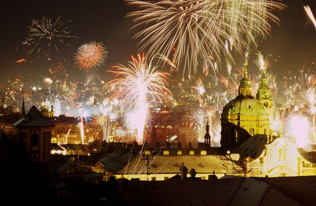 Prague: New Year's Eve Pub Crawl & Karlovy Lazne Club Entry - Who will enjoy this New Year’s Eve crawl