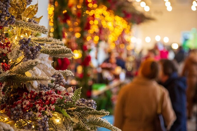 Private 90-Min Ultimate Christmas: Tivoli & Hygge - What the guide adds to the experience