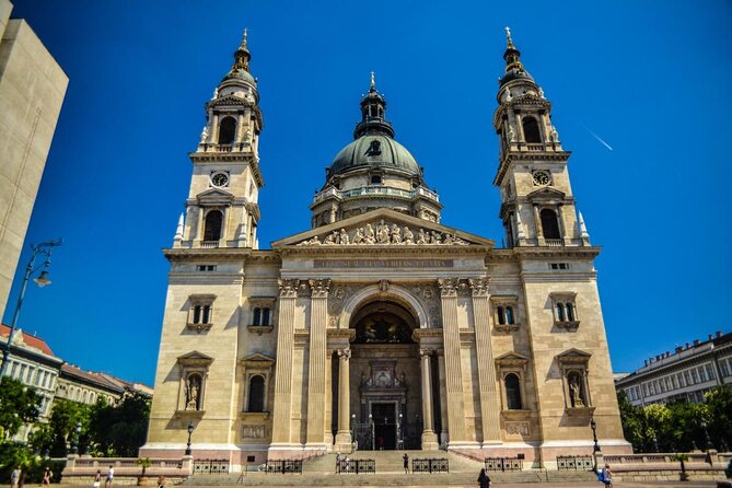 Private Budapest Christmas Market Tour with Chimney Cake & Mulled Wine - Four things to know before booking