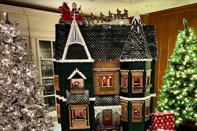 Private Colonial Williamsburg Christmas Holiday Decorations Walking Tour - Why the private format matters