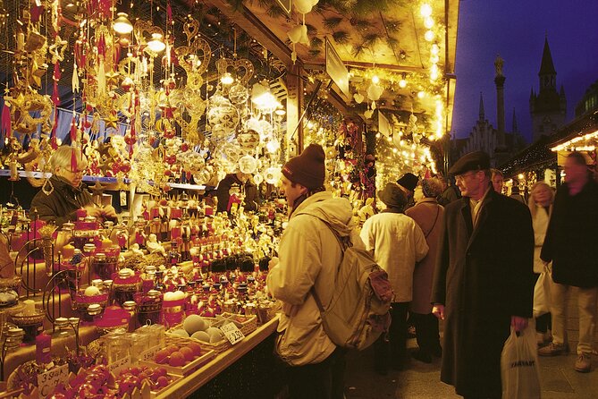Private tour of Munich's most beautiful Christmas markets - Stachus and the city’s large outdoor ice rink