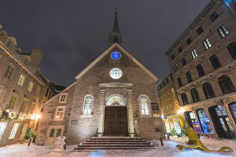 Quebec City: Christmas Magic Walking Tour in Old Quebec - The guides make or break the two hours
