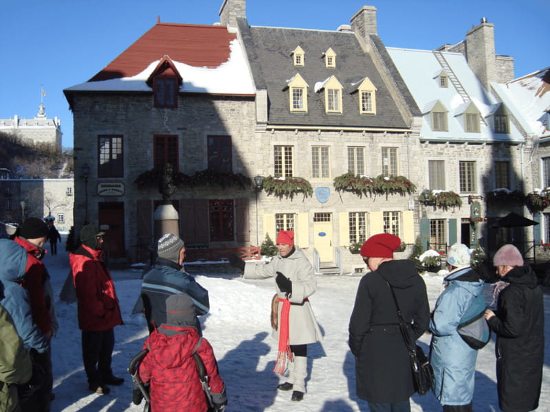 Quebec City: Christmas Magic Walking Tour in Old Quebec - Cold weather, stairs, and the small hot chocolate