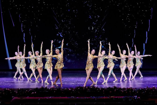 Radio City Christmas Spectacular Starring the Rockettes Ticket - Lights, costumes, and big stage effects