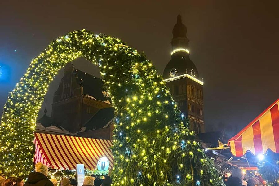 Riga: Old Town Legends & Christmas Spirit Walking Tour - Key things to know before you book