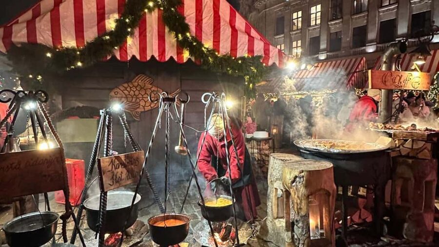 Riga: Old Town Legends & Christmas Spirit Walking Tour - A warm drink, a strong liqueur, and the Christmas market