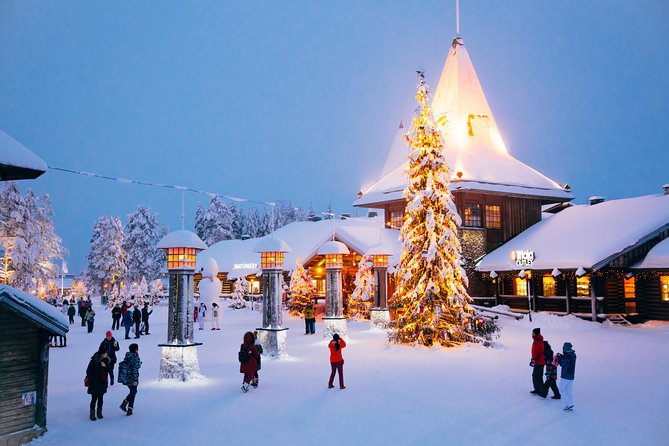 Rovaniemi Guided Tour and Santa Claus Village - The drive through Rovaniemi and its frozen river