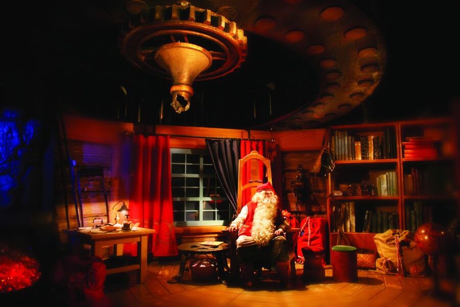 Rovaniemi: Santa Claus Village and Arctic Circle - Santa’s office and the private meeting