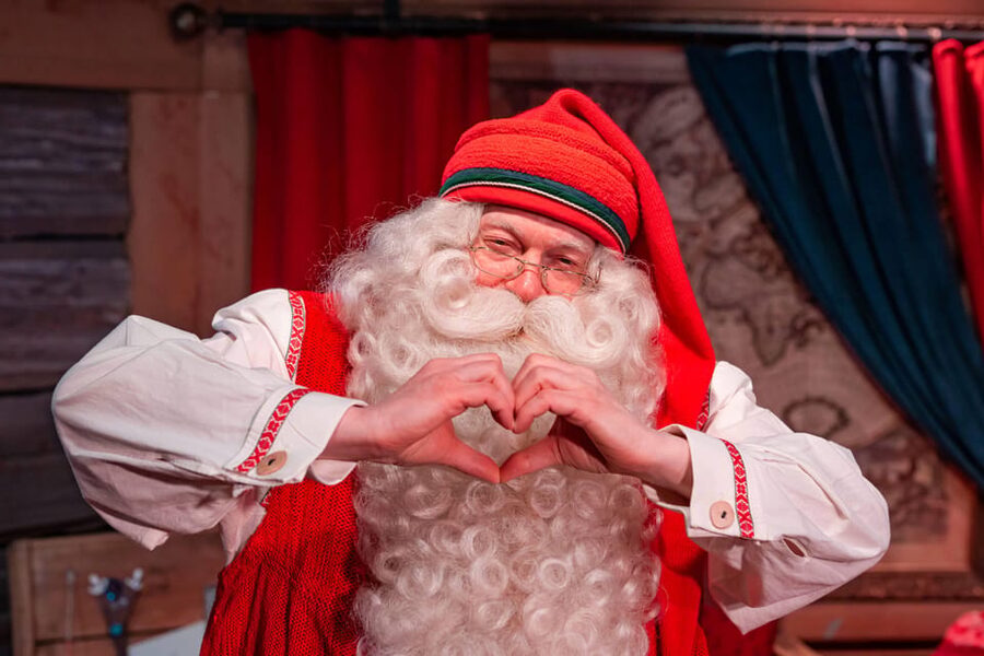 Rovaniemi: Tour to Santa Claus Village with Hotel pick up - A simple ride from Rovaniemi to Santa’s home