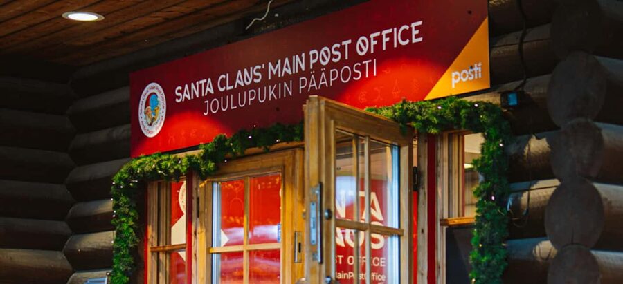 Rovaniemi: Tour to Santa Claus Village with Hotel Transfer - Sending mail from Santa’s Post Office