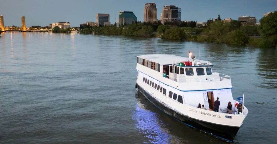 Sacramento: New Year's Eve Rock the Yacht Cruise - Timing, route limits, and practical planning