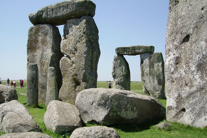 Salisbury, Stonehenge, Bath and Windsor with Christmas Lunch - Bath in one compact hour
