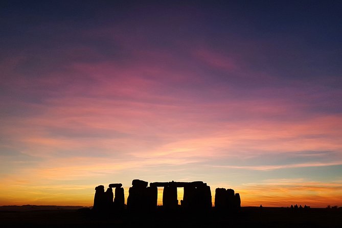 Salisbury, Stonehenge, Bath and Windsor with Christmas Lunch - Guides, group size, and the human factor