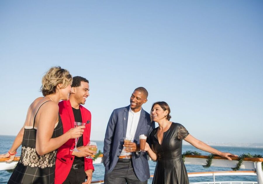 San Diego: Christmas Day Buffet Brunch or Dinner Cruise - The bay views, from Coronado Bridge to the USS Midway