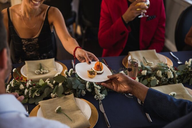 San Diego Christmas Day Dinner Buffet Cruise - Santa, holiday decor, and the live DJ