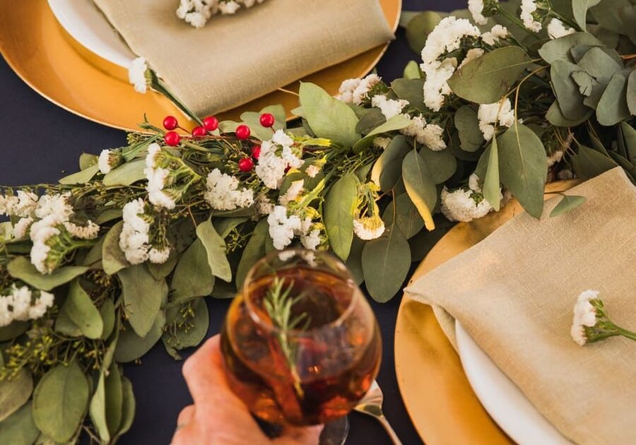 San Diego: New Year's Eve Early Buffet Dinner Cruise - Music, service, and the New Year’s Eve mood