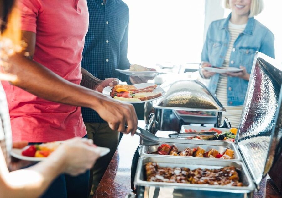 San Francisco: Christmas Day Buffet Brunch or Dinner Cruise - What happens during the two-hour sailing