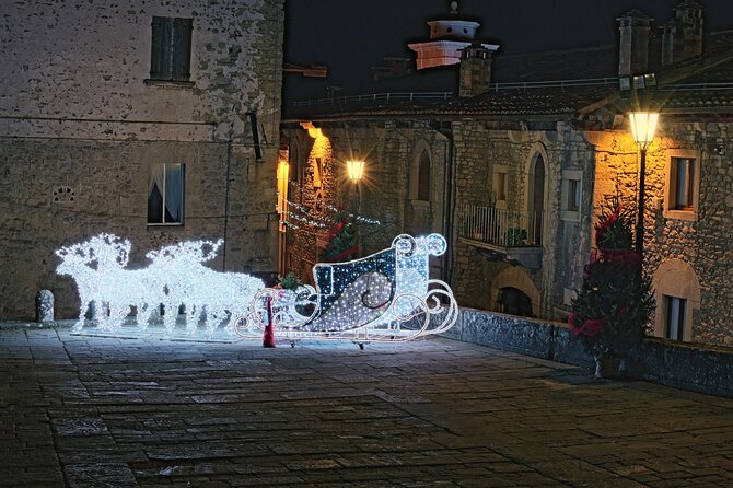 San Marino’s Starlit Stroll: A Christmas Walking Tour - Starting at Porta San Francesco