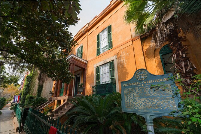 Savannah Holiday Sights and Festive Nights Trolley Tour - City Market, Father Christmas, and the final festive stop