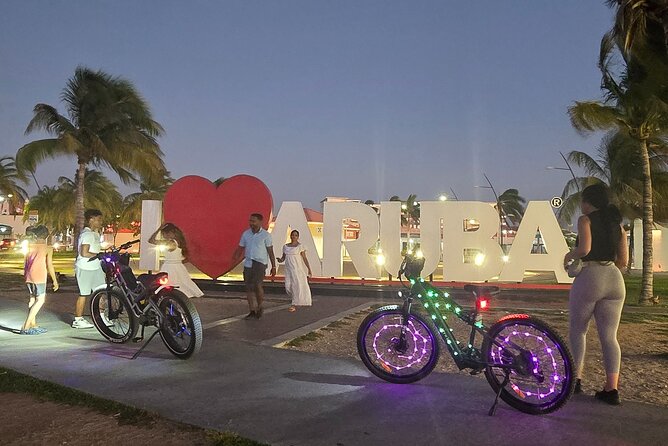 Semi-Private Christmas Edition Twilight Glow E-Bike Oranjestad - What the Christmas edition adds