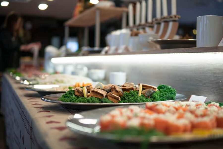Stockholm: All-You-Can-Eat Christmas Buffet Cruise Livemusic - The first buffet plates: Swedish Christmas classics