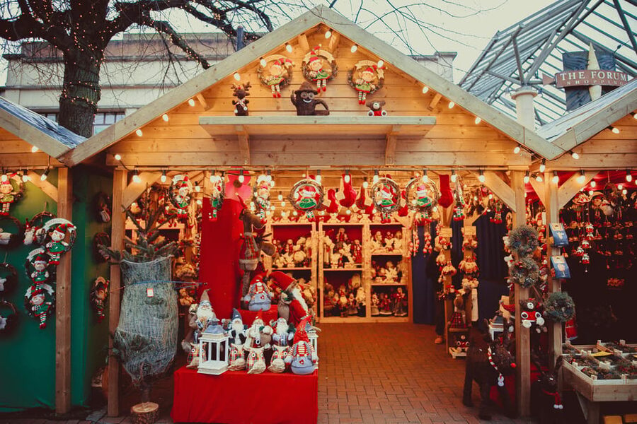 Stockholm: Christmas Markets & Lights Guided Walking Tour - What Swedish Christmas means beyond the decorations
