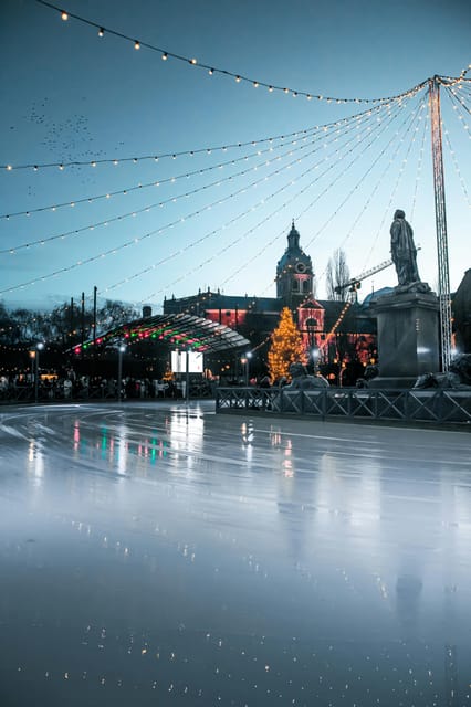 Stockholm: Christmas Markets & Lights Guided Walking Tour - Entering Stockholm’s Old Town Christmas market