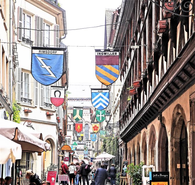 Strasbourg Christmas Market tour - Shopping for Alsatian gifts